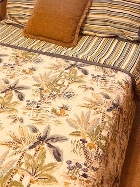 Coastal Bedding- 3pc set: Full/Queen Quilt w/shams